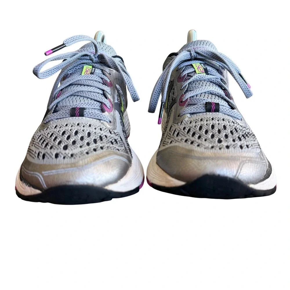 New Balance 1260v7 Womens Running Shoes Silver Gray Pink Size 7.5 B